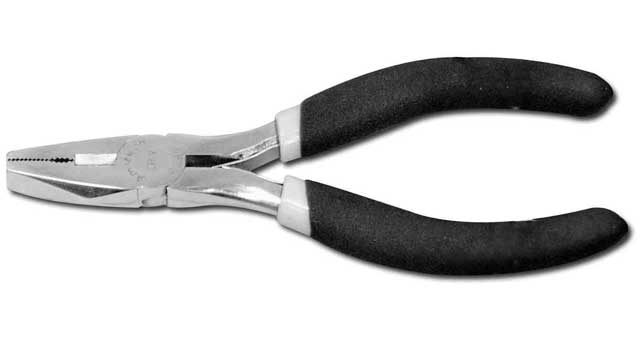 PLIER MINI-COMBINATION 125mm INSULATEDO.H.M., Price for 1, IMPA 611675, ISSA 5729901, Weight 0.08Kg HS Code: 82032000 Origin: CHINA