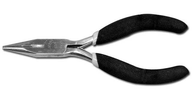 PLIER MINI-ROUND NOSE 125mm INSULATEDO.H.M., Price for 1, IMPA 611684, ISSA 5730600, Weight 0.07Kg HS Code: 82032000 Origin: CHINA