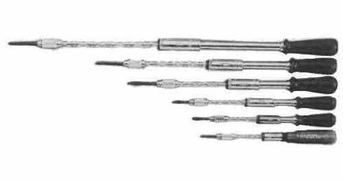 AUTOMATIC SCREWDRIVER WITH RATCHET incl.4 bits, Price for 1, IMPA 612421, ISSA 5740001, Weight 0.42Kg HS Code: 82054000 Origin: CHINA