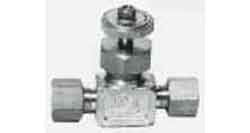 NEEDLE VALVE WITH JOINT & NUT 8 MM PIPE X 8 MM PIPE BRASS , Price per PIECE , Country Of Origin : KR , HS Code: 84818079 , Net Weight: 0.147 , IMPA - 750777 - 752102 - ISSA - 6924006