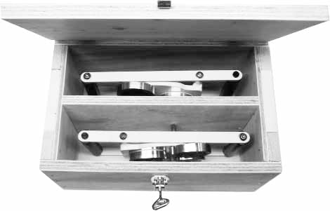 Wooden (HT) export package, for 2 yellow magnets , Price per PCS, IMPA 232095, HS Code 440799, Origin NL, Weight 6.00Kg